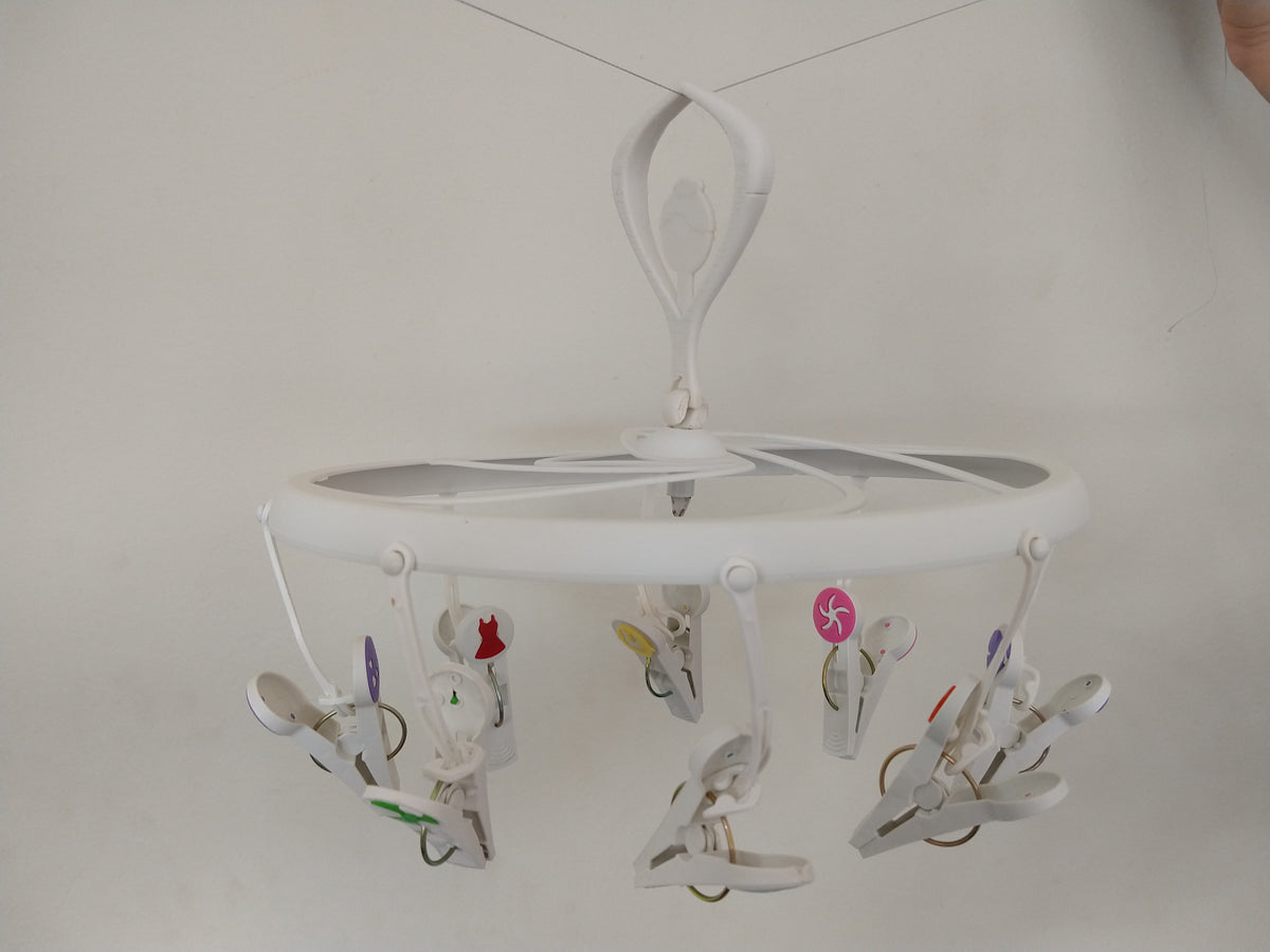 Varal Bailarina PrendMania Poly Play 8 Prendedores + 1 Varal Cata-vento Flor - Design Inovador Antiqueda